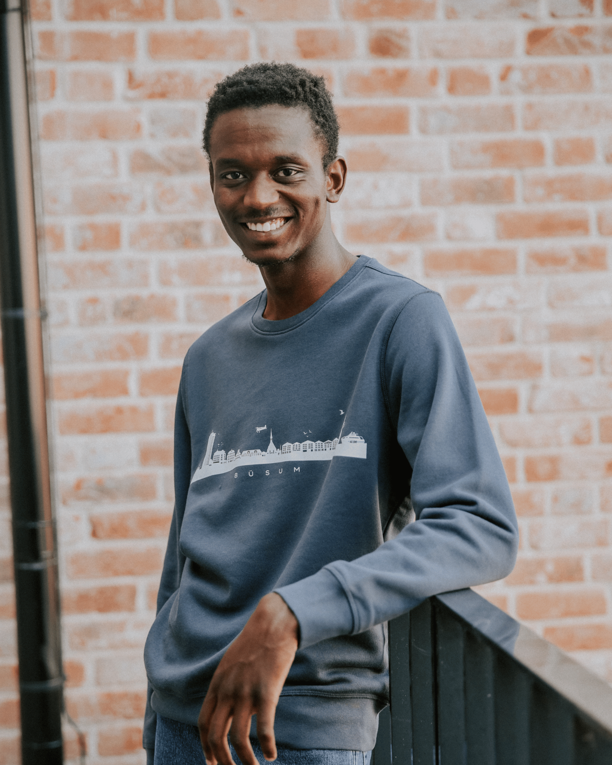 Sweatshirt "Büsum Skyline" mit Model